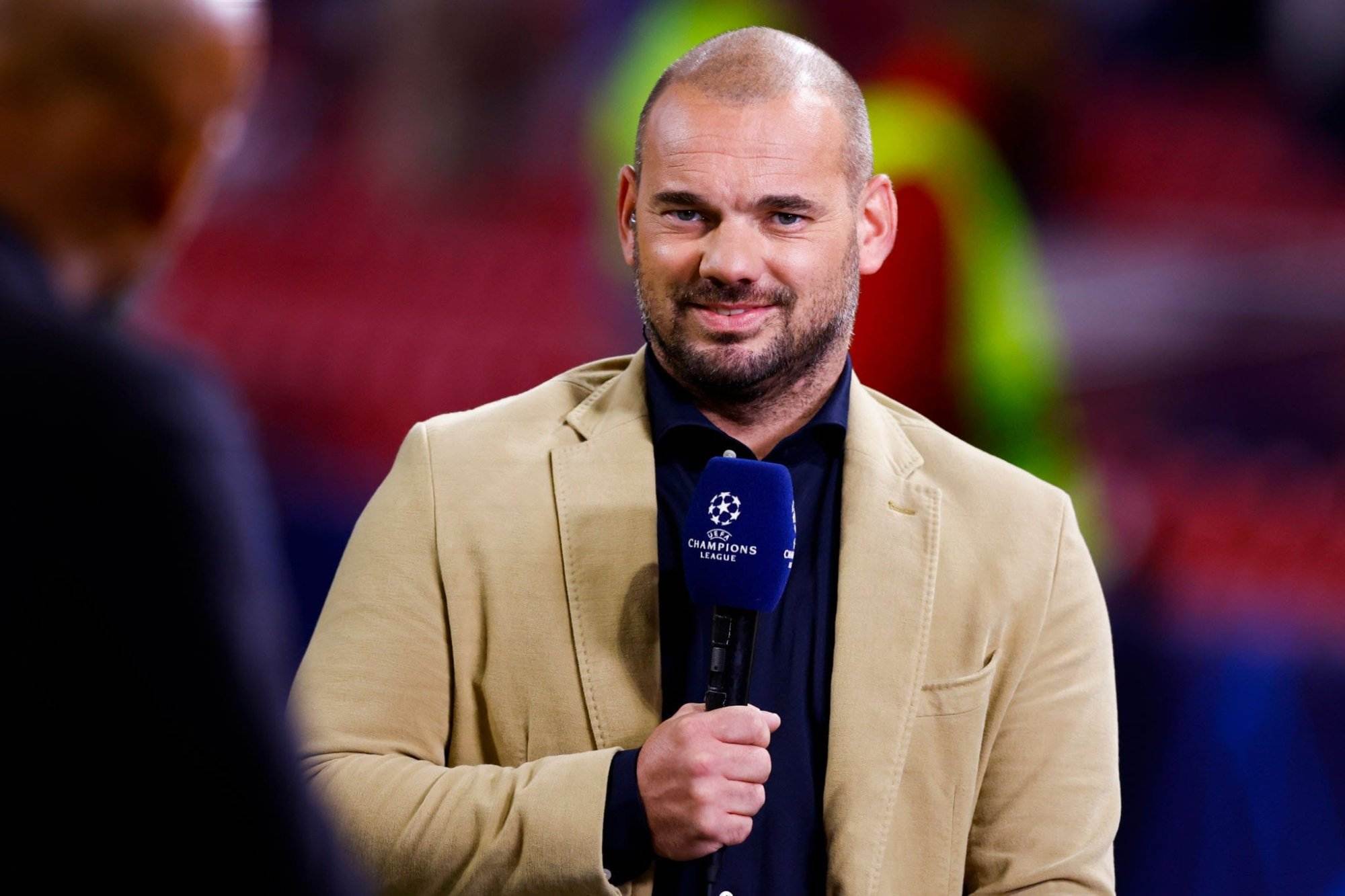Galatasaraylı eski futbolcu Wesley Sneijder kara para trafiğinde çıktı..