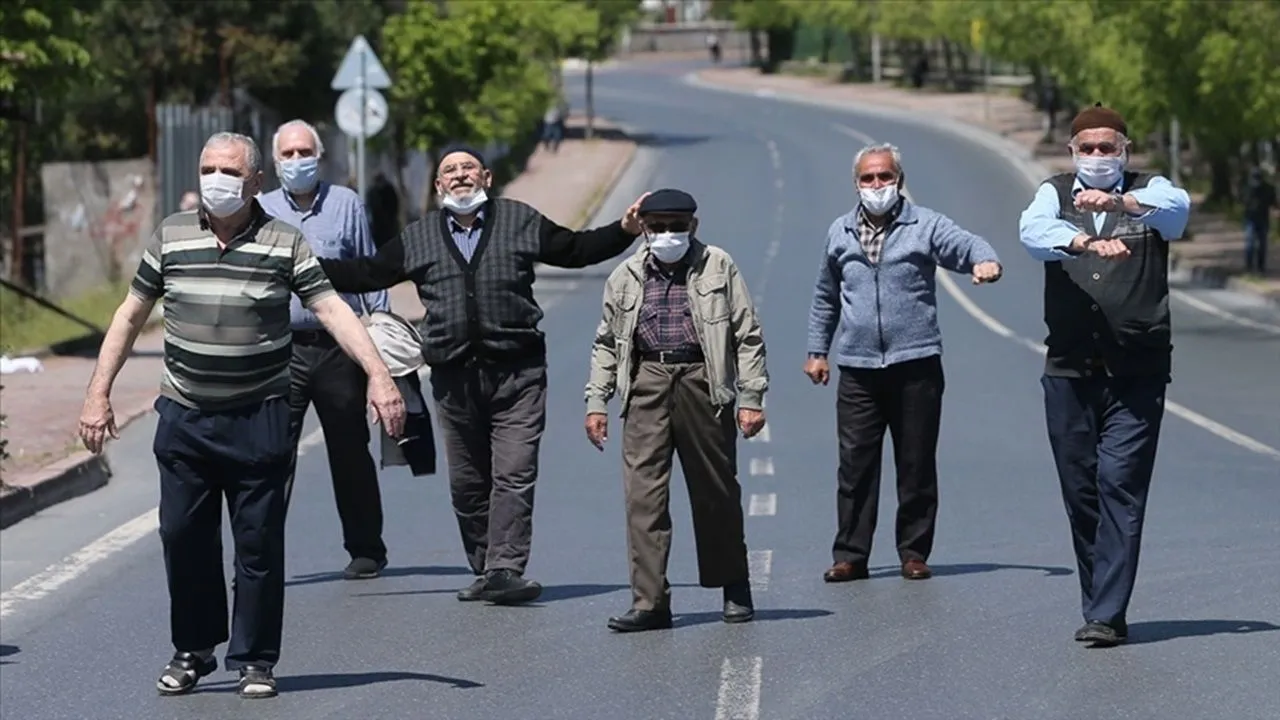 Bakan Işıkhan’dan Emeklilere “Bayram İkramiyesi” Müjdesi