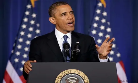 Barack Obama, Kamala Haris İçin Sahneye Çıktı ve Konuşmasına “Hadi İşe Koyulalım” Diye Başladı