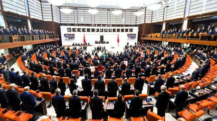 MECLİSTE AF GÜNDEMDE