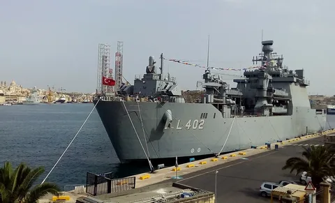 Lübnan’dan Tahliye Harekatı Başladı