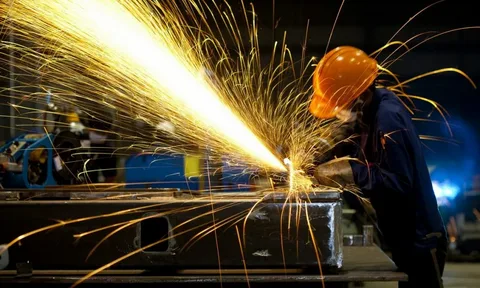 Sanayi Üretimi Yıllık Yüzde 5,3 Azaldı