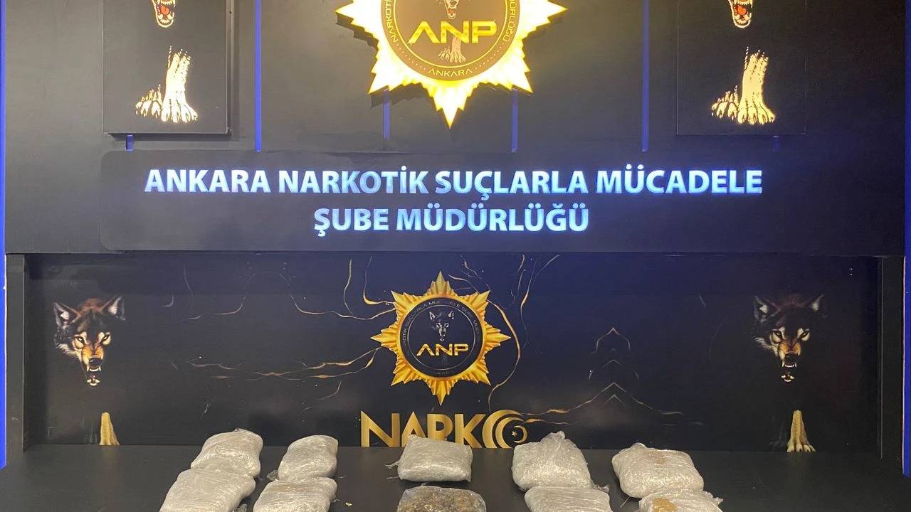 SKANDAL!!! Siyasi Parti’nin  Genel Merkezinde Uyuşturucu Partisi