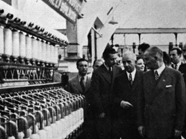 PARA REFORMU: ATATÜRK DÖNEMİNDE TÜRK LİRASI’NA GEÇİŞ İLE EKONOMİDE BAĞIMSIZLIK ADIMI