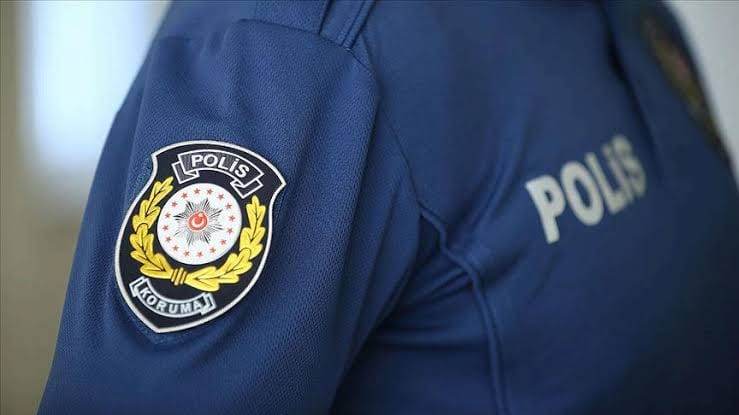 KADIN POLİSİN 20 MİLYONLUK DOLANDIRICILIK İDDİASI: ABD’Lİ MİLYARDERİ TUZAĞA DÜŞÜRDÜ