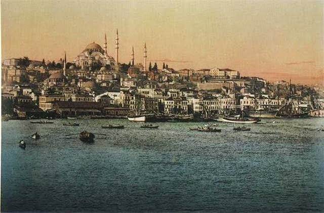 İSTANBUL’UN CUMHURİYET DÖNEMİNDE İZ BIRAKAN TANINMIŞ AİLELERİ