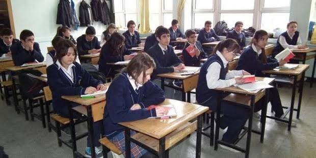 İSTANBUL ERKEK LİSESİ MEZUNLARININ YÜZDE 89,74’Ü YURT DIŞINA GİDİYOR: BEYİN GÖÇÜNÜN LİSE DÜZEYİNE İNEN YANSIMASI