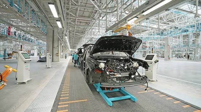 YERLİ OTOMOBİL SATIŞLARI DÜŞÜŞTE