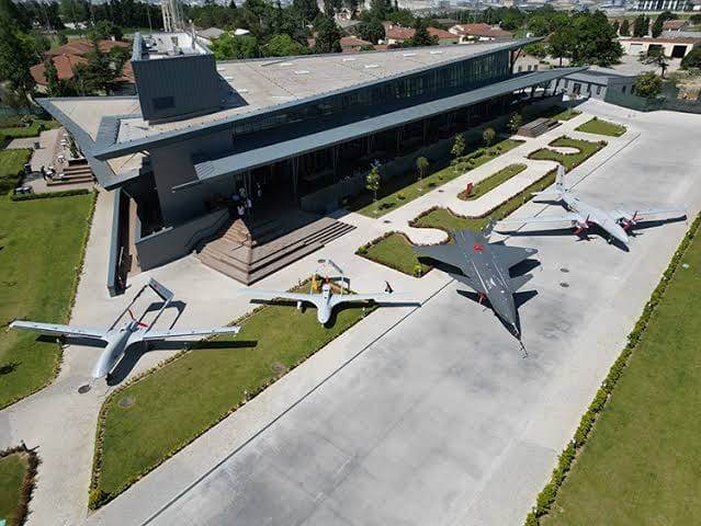 BAYKAR’DAN TARİHİ HAMLE: İTALYAN DEV PİAGGİO AEROSPACE SATIN ALINIYOR!
