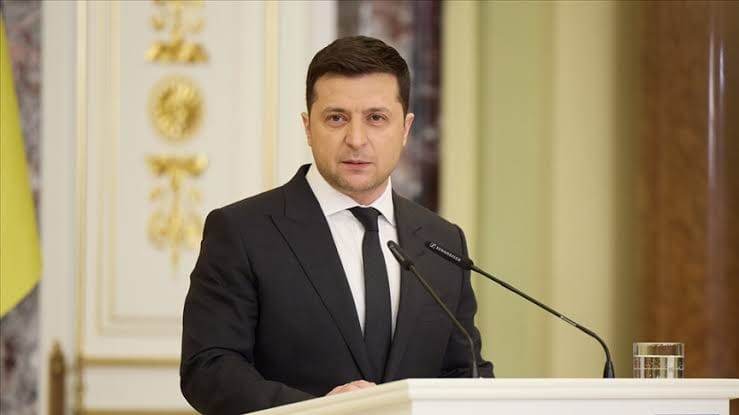 UKRAYNA CUMHURBAŞKANI ZELENSKİY’NİN AYLIK ALDIĞI MAAŞ BELLİ OLDU