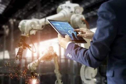 2025 Yılında Büyüme Teknoloji mi Yoksa Sanayi Şirketlerinde mi Olacak?