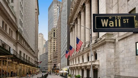 Wall Street Faiz Beklentisini Revize Etti