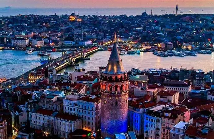 DÜNYANIN EN GÜZEL 10 ŞEHRİ 8 istanbul