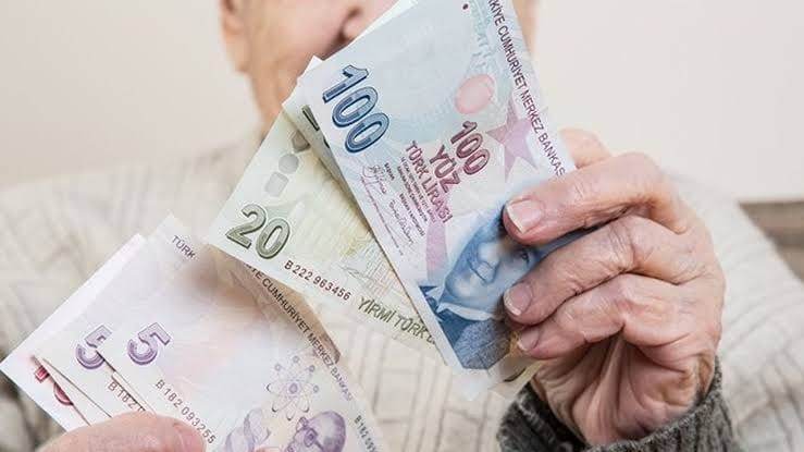 BANKALAR MEVDUAT FAİZLERİNİ GÜNCELLEDİ: 750 BİN TL’NİN 32 GÜNLÜK KAZANCI NE KADAR?
