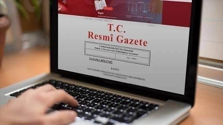 CUMHURBAŞKANI BAŞDANIŞMANLIĞI’NA İKİ YENİ ATAMA! RESMİ GAZETE’DE YAYIMLANDI