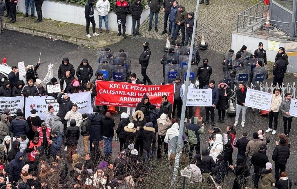 KFC VE PIZZA HUT İŞÇİLERİ MAĞDUR: TAZMİNATLARINI ALAMADAN İŞSİZ KALDILAR!