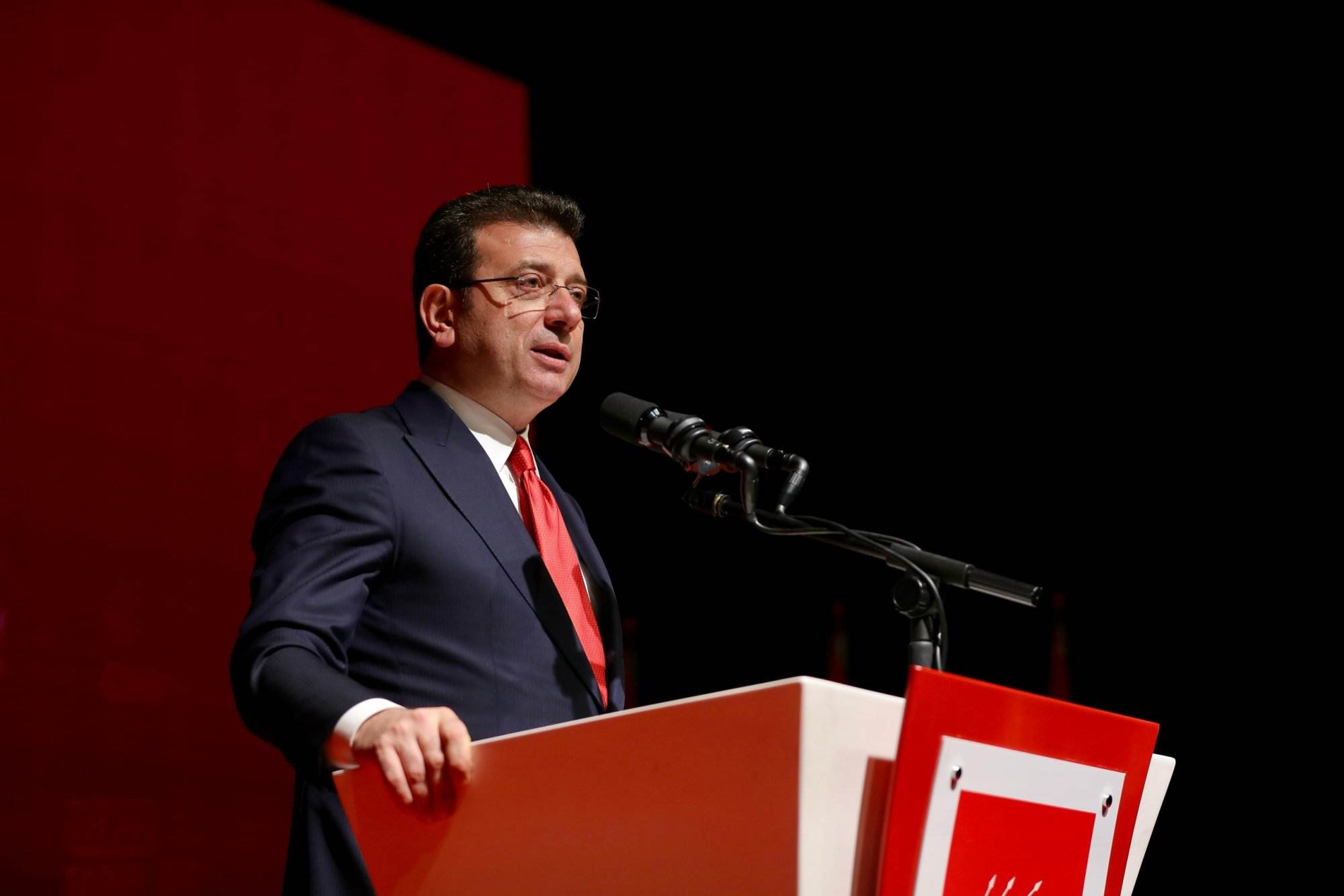 İMAMOĞLU GÖZALTISI SONRASI PİYASALAR BEKLEMEDE: GÖZLER PAZARTESİ GÜNÜNE ÇEVRİLDİ