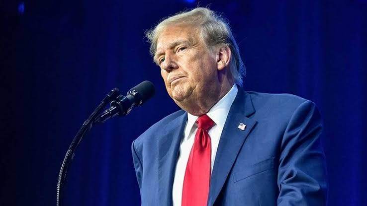 TRUMP’TAN FED’E FAİZ ÇAĞRISI: “FAİZLER DÜŞMELİ, ŞİRKETLER GERİ DÖNÜYOR”