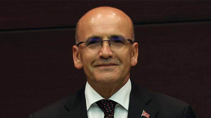 ŞİMŞEK’TEN GÜVENCE: “PROGRAM YOLUNDA, TÜRKİYE DİRENÇ KAZANIYOR”