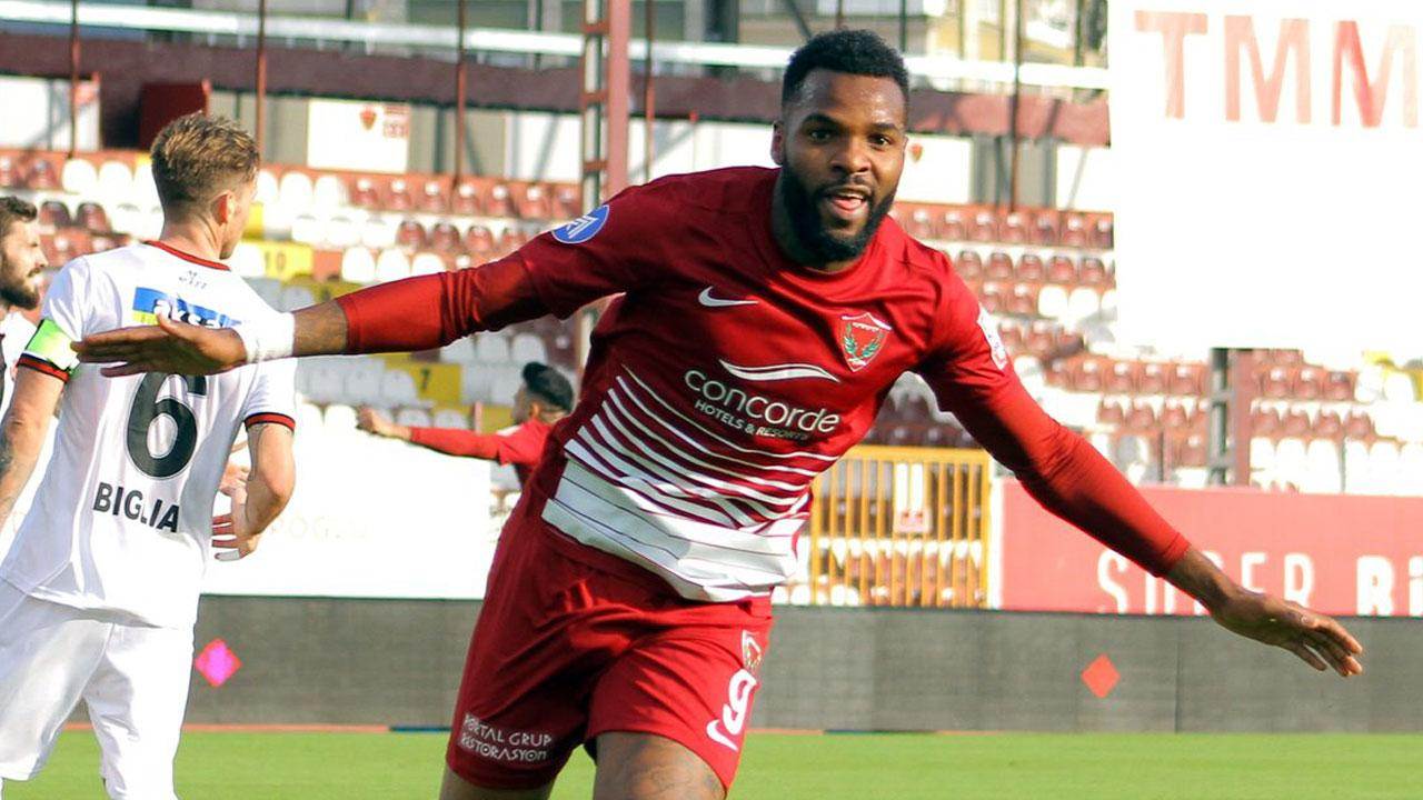 Hatayspor’un Yıldızı Aaron Boupendza Hayatını Kaybetti!