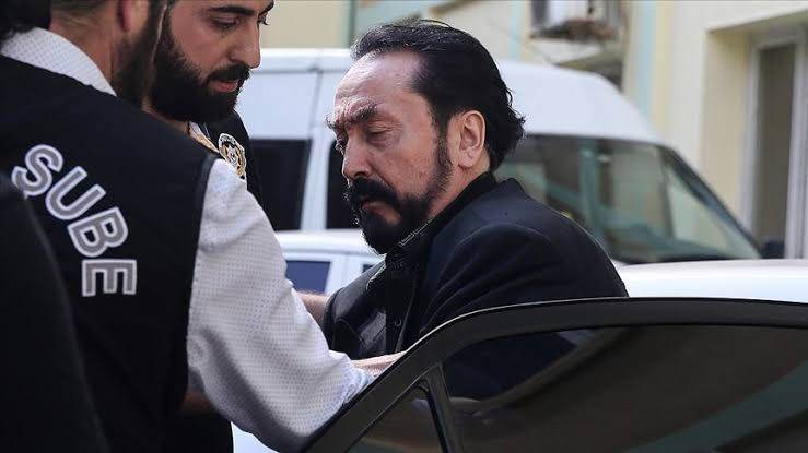 ADNAN OKTAR VE 16 SANIK BERAAT ETTİ: İMAMOĞLU HAKKINDA SÖYLEDİKLERİ HERKESİ ŞAŞIRTTI