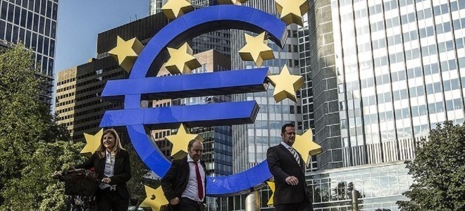 ECB’den uyarı: Küresel ticari çatışmalar finansal istikrarı tehdit edebilir.