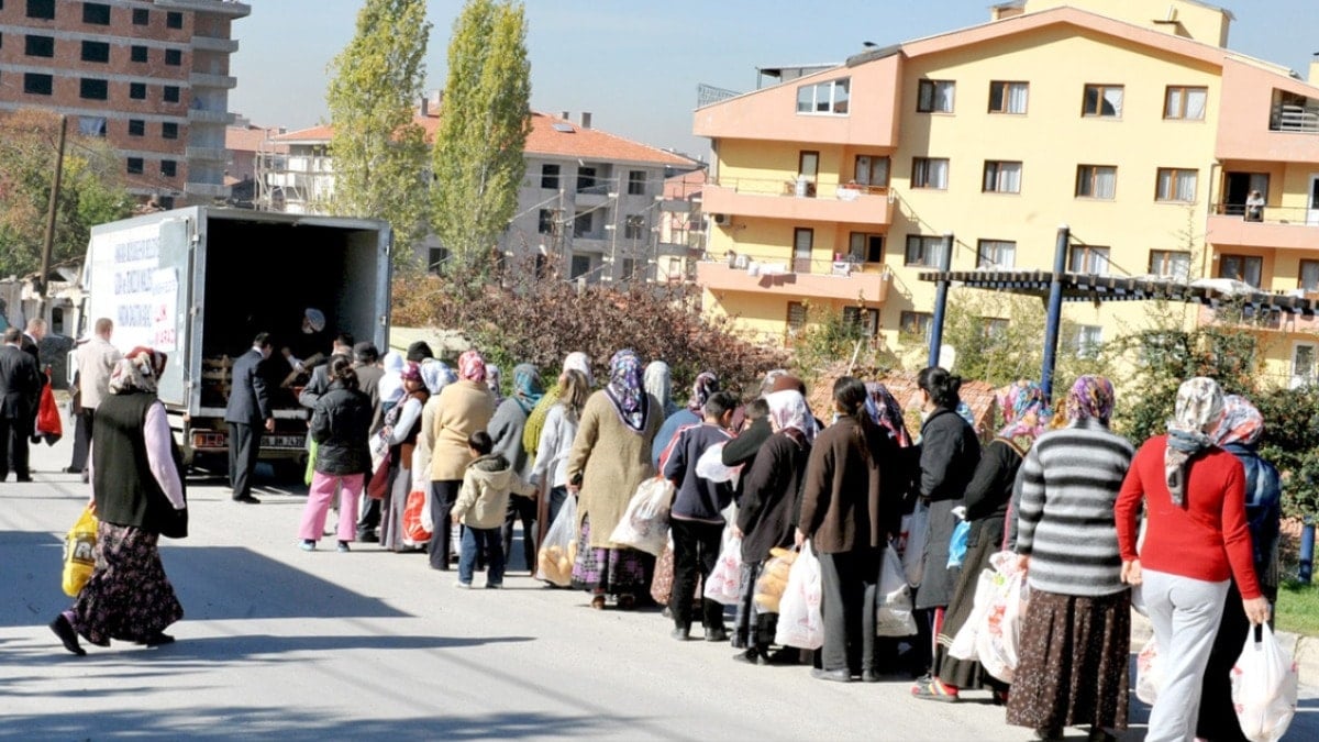 Ekonomik krizin nedeni Erdoğan; yoksulluk