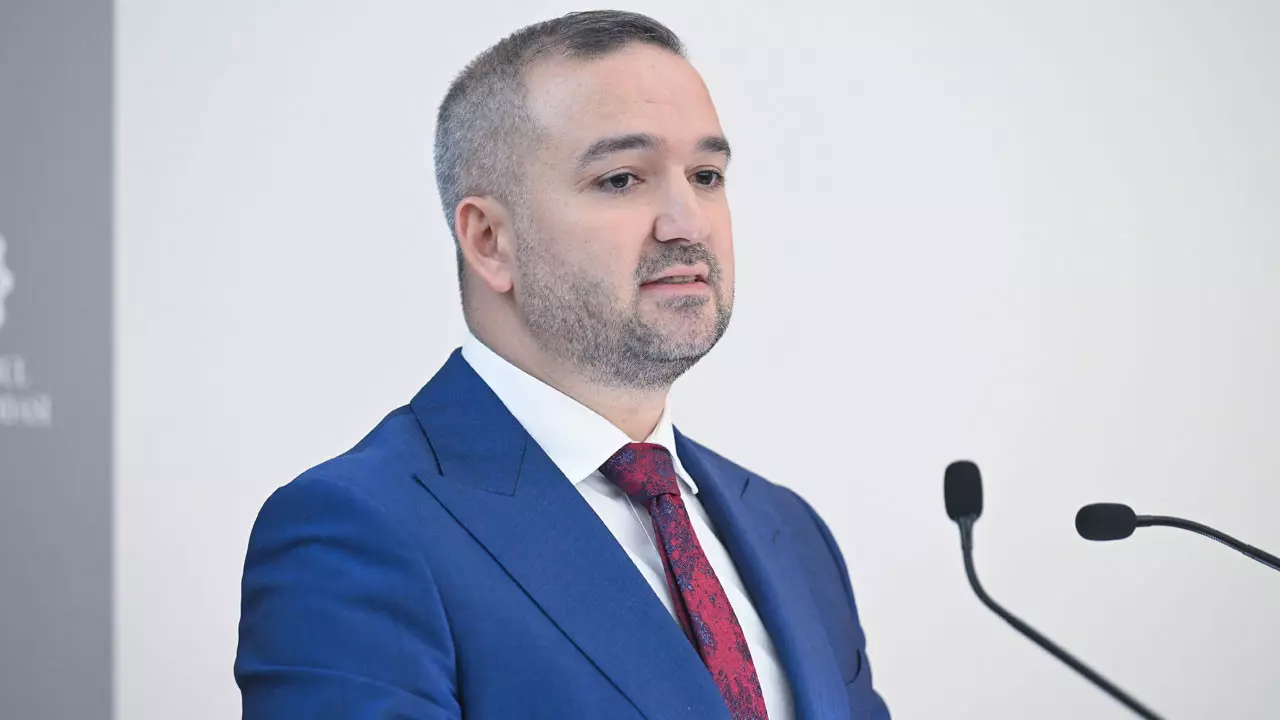 TCMB BAŞKANI KARAHAN :”Dezenflasyon süreci devam ediyor, enflasyonun ana eğilimi geriledi.”