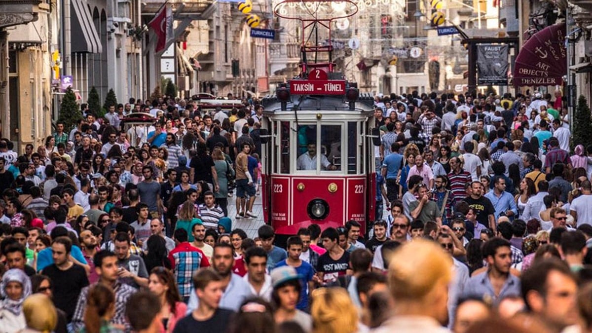 Her 10 kişiden 7’si ekonomiyi ‘olumsuz’ değerlendiriyor!