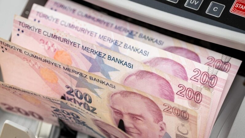 Mevduat faizinde parası olanlara uyarı: Düşüş için tarih verildi
