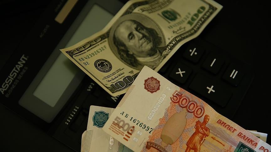 Putin’in rublesi, Trump’ın dolarını geride bırakıyor.