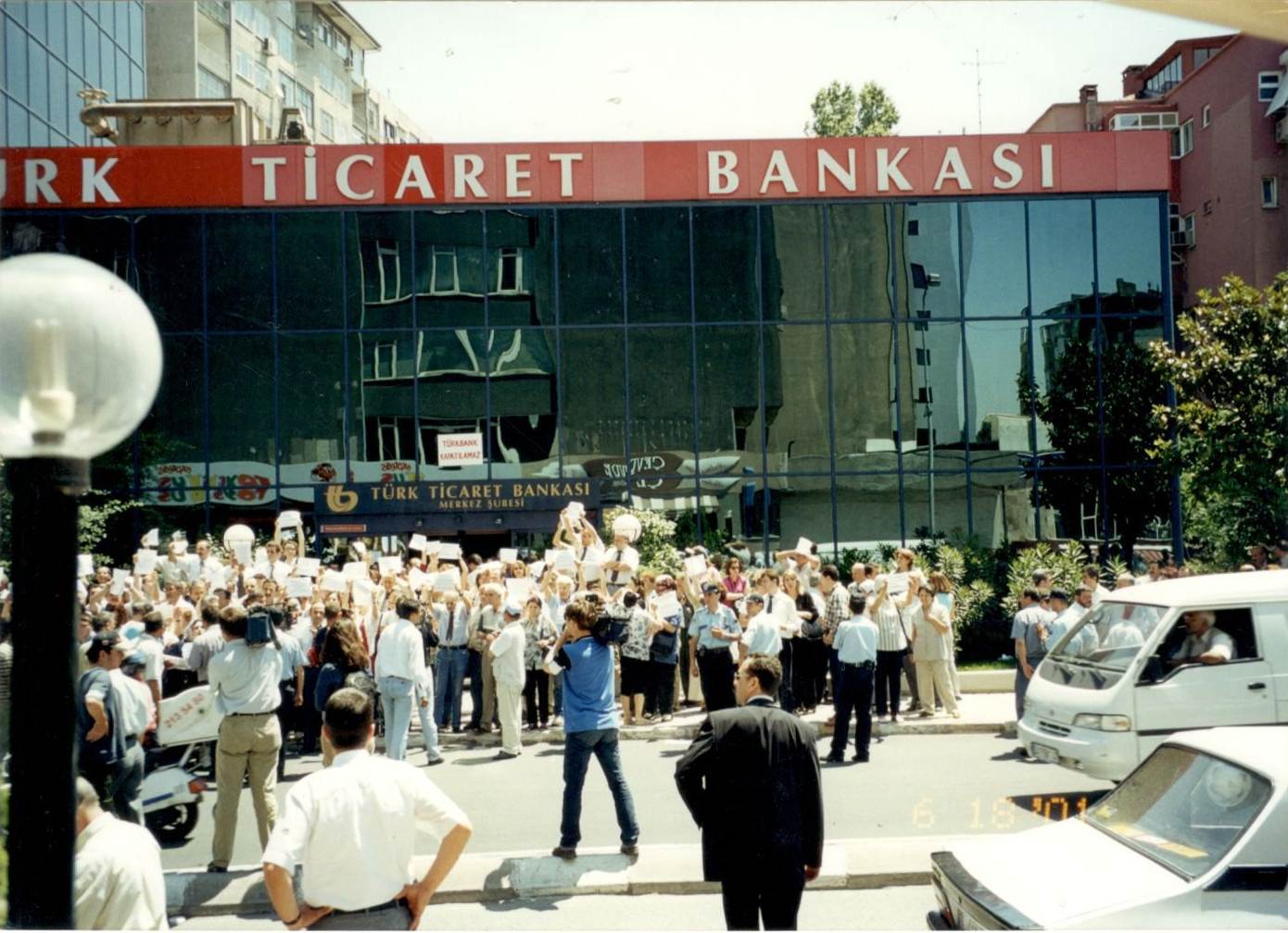 TÜRK TİCARET BANKASI 112 YIL SONRA YENİDEN SAHNEDE: İHRACATÇININ YENİ ÇÖZÜM ORTAĞI