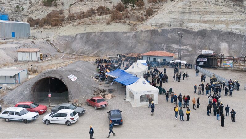Usule aykırı özelleştirme