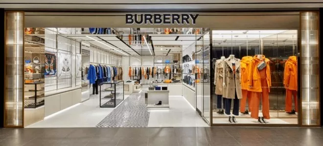 Burberry 1700 çalışanını işten çıkarmaya hazırlanıyor