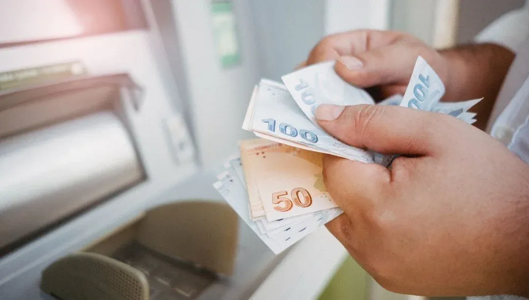 Holdinglerin ödediği vergi yüzde 11; çalışanların sayısı ise yüzde 100 yükseldi.