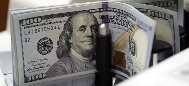 Özel sektörün yurt dışı kredi borcu 182 milyar doları geçti.