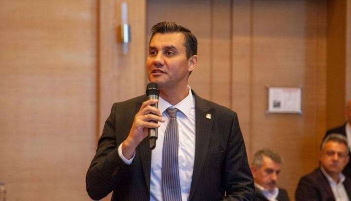 Son Dakika | Manisa Büyükşehir Belediye Başkanı Ferdi Zeyrek Elektrik Çarpması Sonucu Hastaneye Kaldırıldı