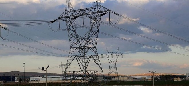 AB, sanayi şirketlerine indirimli elektrik sunmaya hazırlanıyor