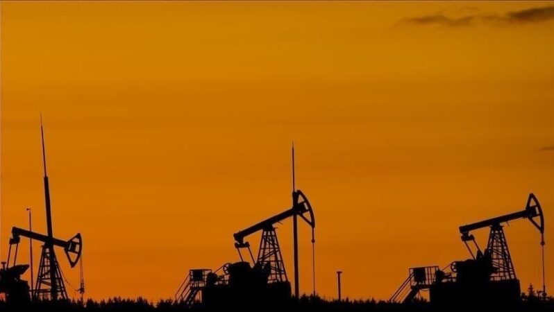 ABD’de ham petrol stokları tahminlerin üzerinde azaldı