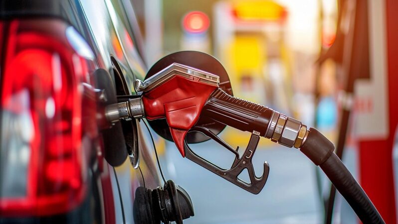Akaryakıtta füzeyle etkili artış: Bu gece motorin ve benzine zam yapılacak!