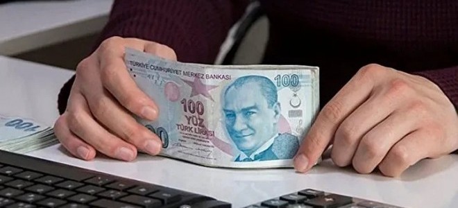 Asgari ücrete ek zam teklifi TBMM gündemine alındı.
