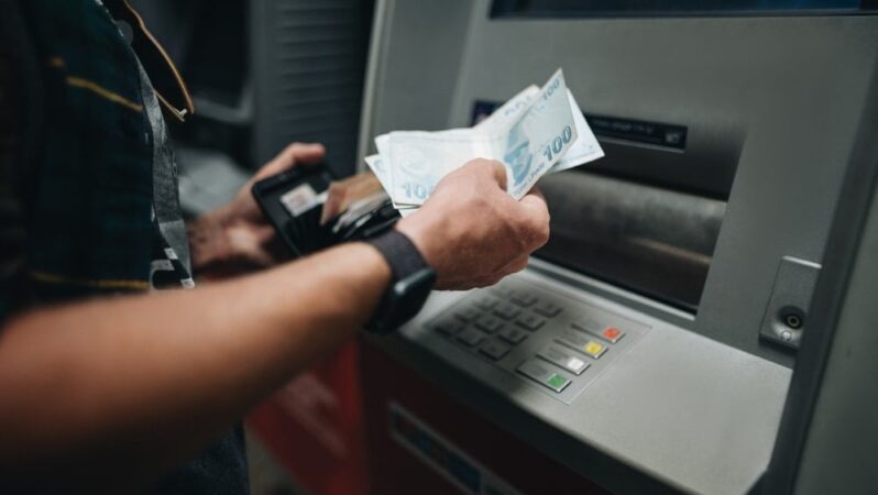 Bankada parası bulunan herkes için önemli: Mevduat faizlerinde değişiklik geliyor!