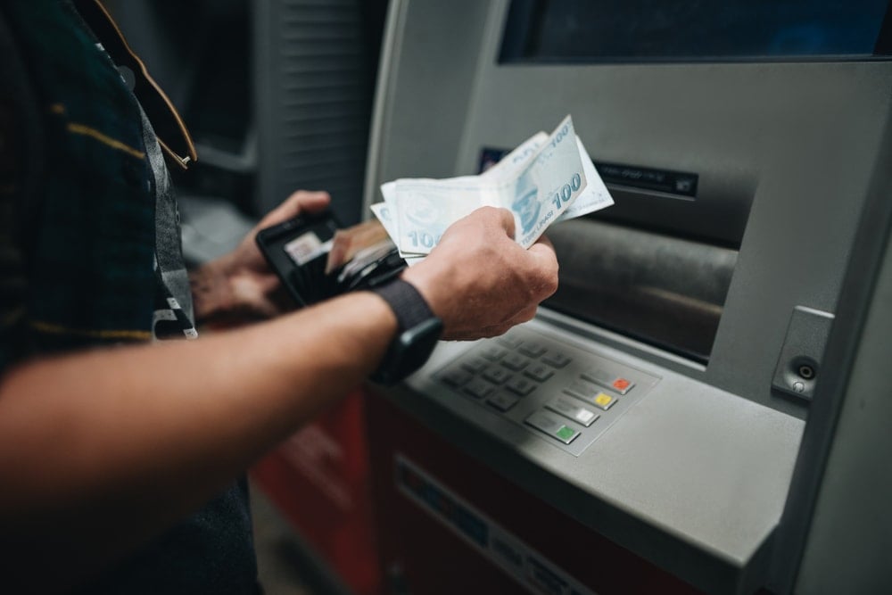 Bankada parası bulunan herkes için önemli: Mevduat faizlerinde değişiklik geliyor!