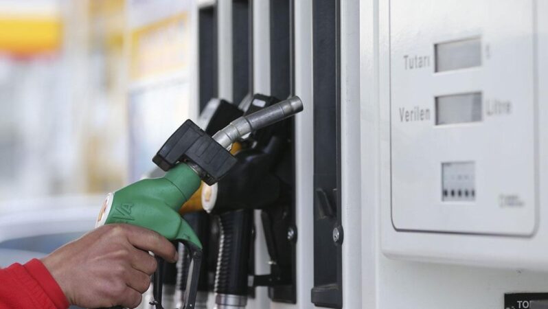 Benzin ve motorine büyük zam yapılacak