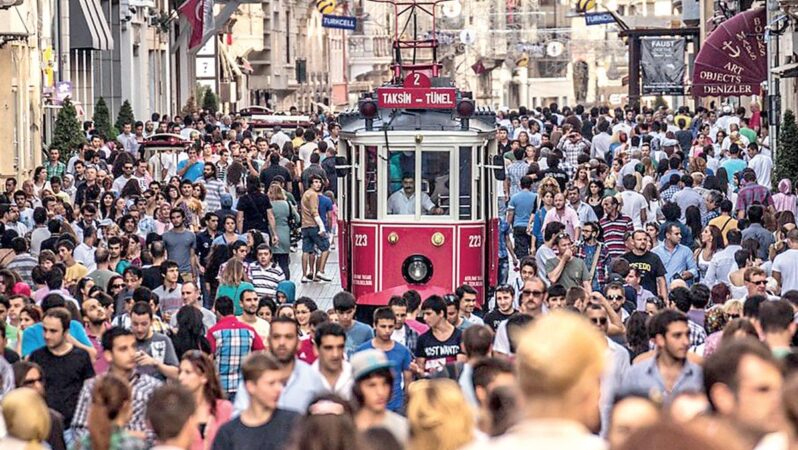 BETAM duyurdu: Türkiye’de istihdam son 10 yılda en büyük darbe ile karşılaştı.
