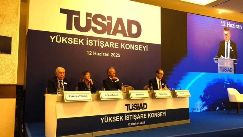 Ekonomi sadece para politikası değildir.