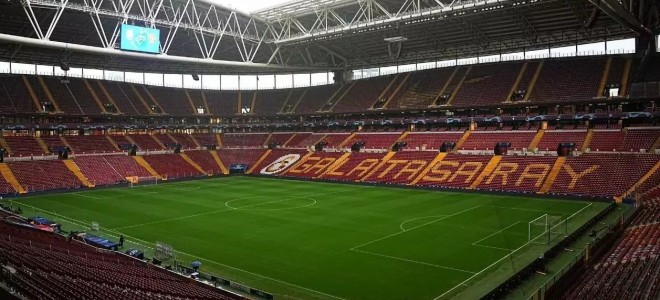 Galatasaray, 10 milyon dolarlık sponsorluk sözleşmesi imzaladı.