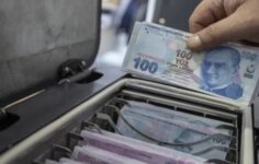 Hükümetin kamu işçilerine yönelik zam teklifi açıklandı.