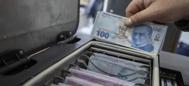 Hükümetin kamu işçilerine yönelik zam teklifi açıklandı.