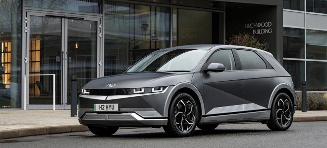 Hyundai, IONIQ 5 ve Kona EV üretimini dördüncü kez askıya aldı.